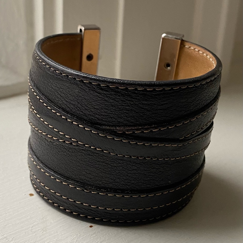 Stylish Longchanp leather cuff